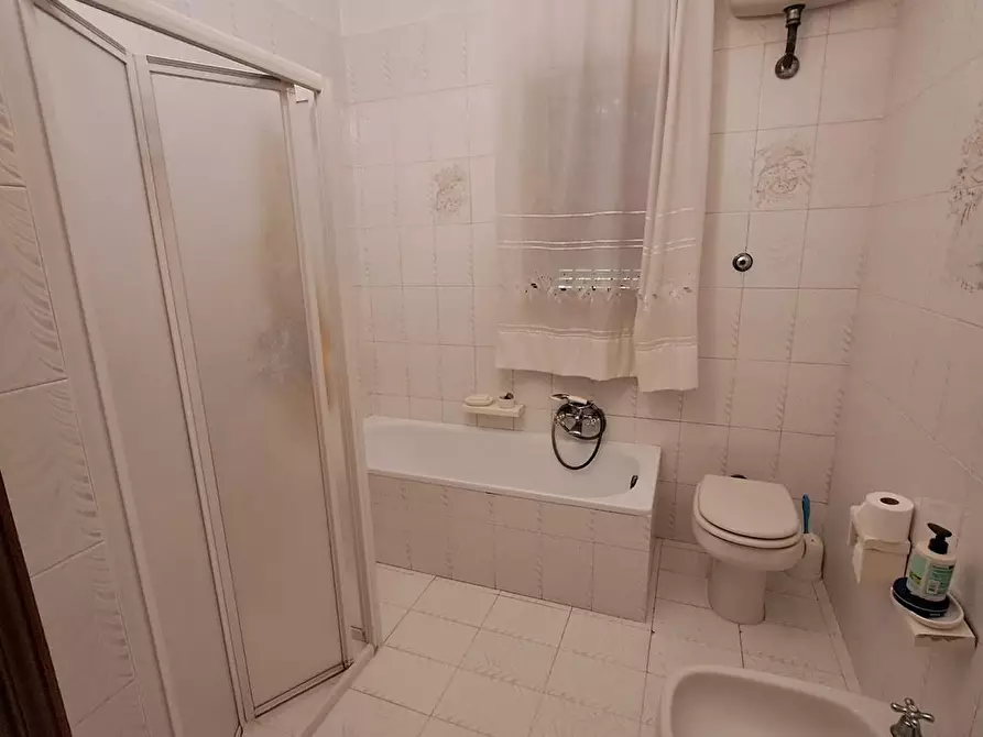 Immagine 7 di Porzione di casa in vendita  a Cascina