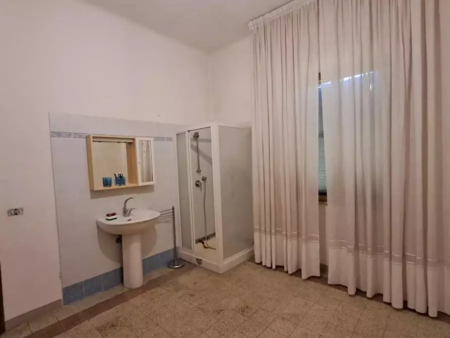 Immagine 13 di Porzione di casa in vendita  a Cascina