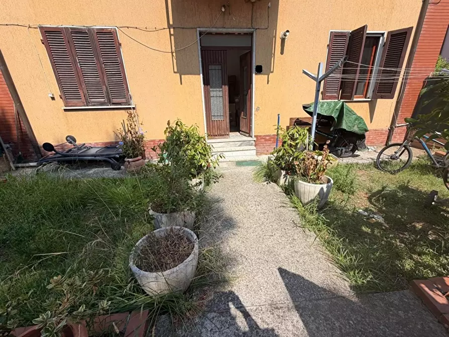 Immagine 7 di Porzione di casa in vendita  a Carrara