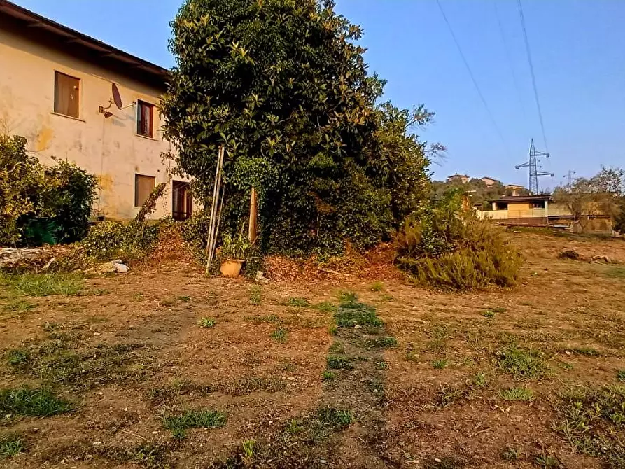 casa indipendente in vendita a Carrara in zona Fossone