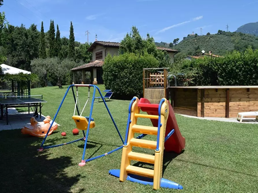 Immagine 14 di Casa colonica in vendita  a Camaiore