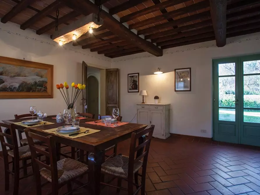 Immagine 23 di Casa colonica in vendita  a Camaiore