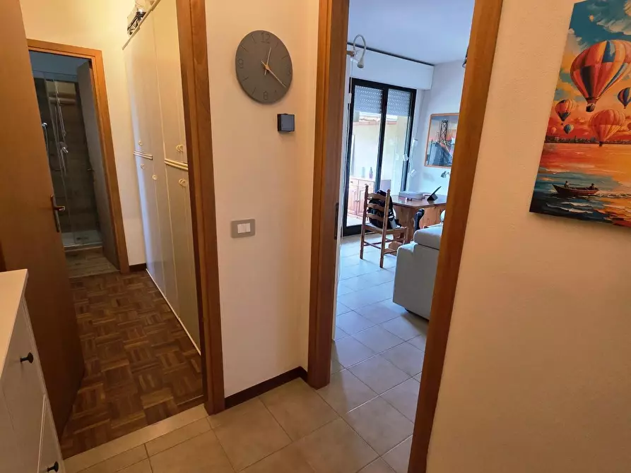Immagine 7 di Appartamento in vendita  a Viareggio