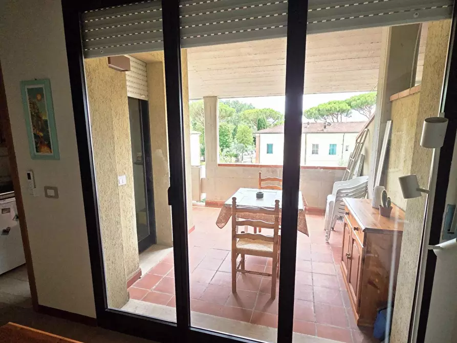 Immagine 9 di Appartamento in vendita  a Viareggio