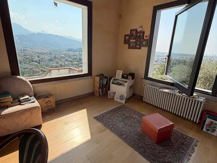 Immagine 7 di Casa indipendente in vendita  a Carrara