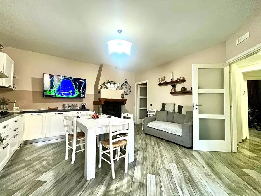 Immagine 8 di Casa semindipendente in vendita  a Larciano