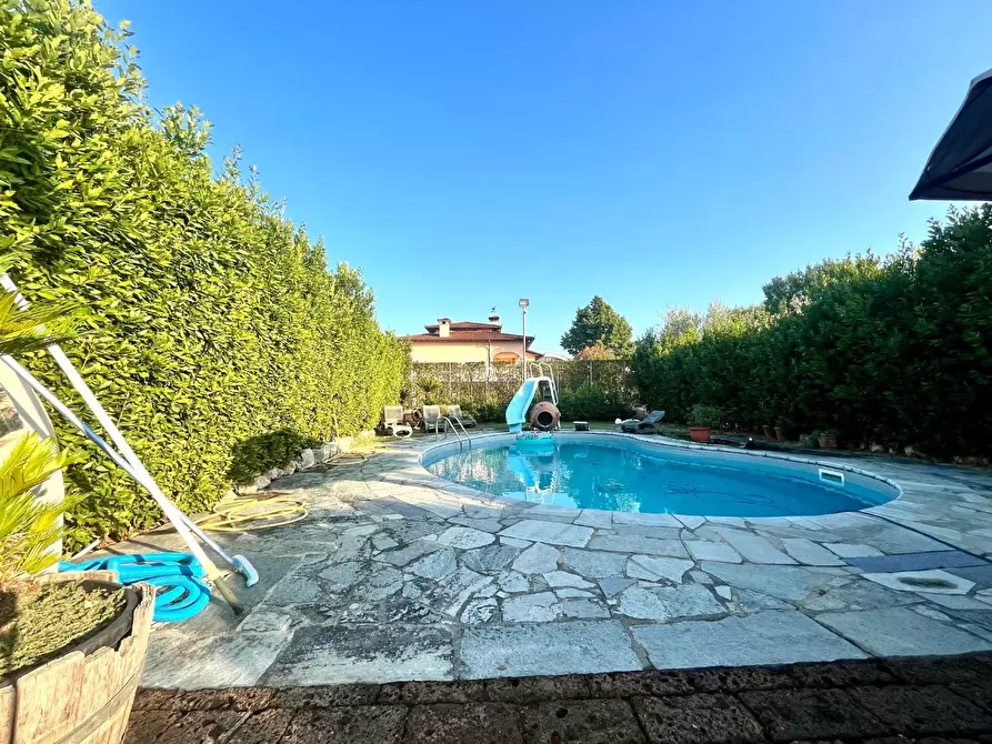 Immagine 1 di Casa semindipendente in vendita  a Larciano