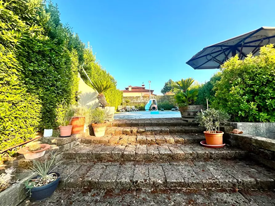 Immagine 3 di Casa semindipendente in vendita  a Larciano
