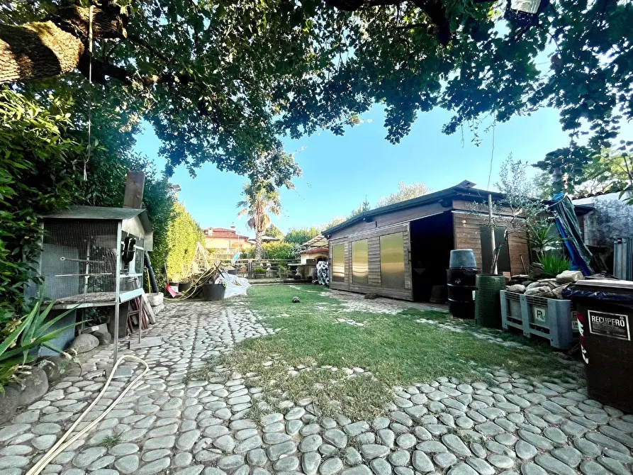 Immagine 30 di Casa semindipendente in vendita  a Larciano