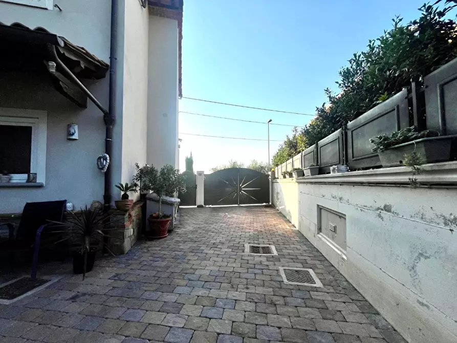 Immagine 7 di Casa semindipendente in vendita  a Larciano