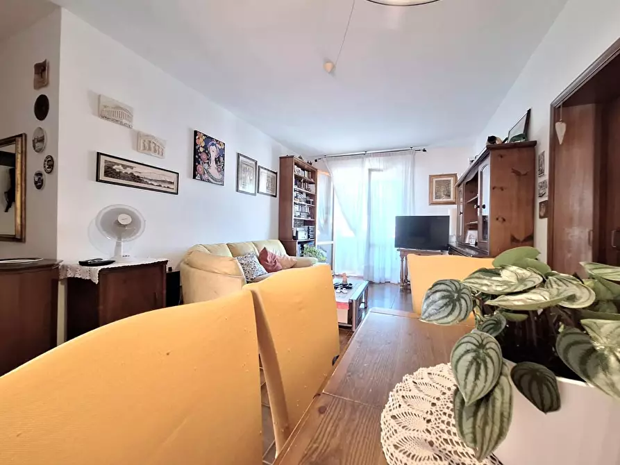 Immagine 11 di Appartamento in vendita  a Cascina