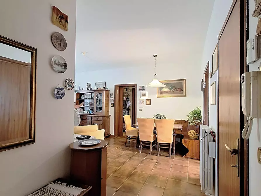 Immagine 7 di Appartamento in vendita  a Cascina