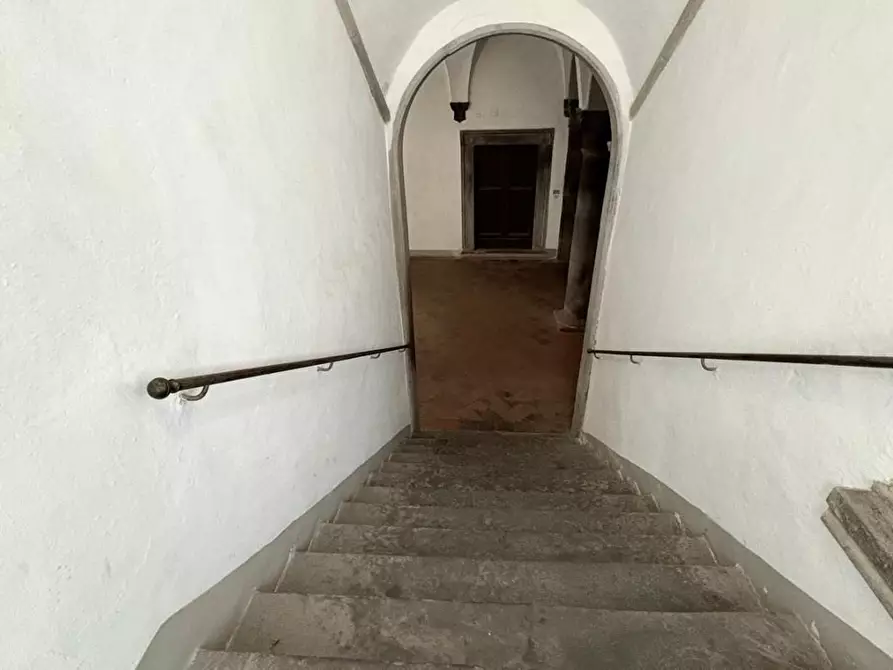 Immagine 22 di Appartamento in vendita  a Lucca