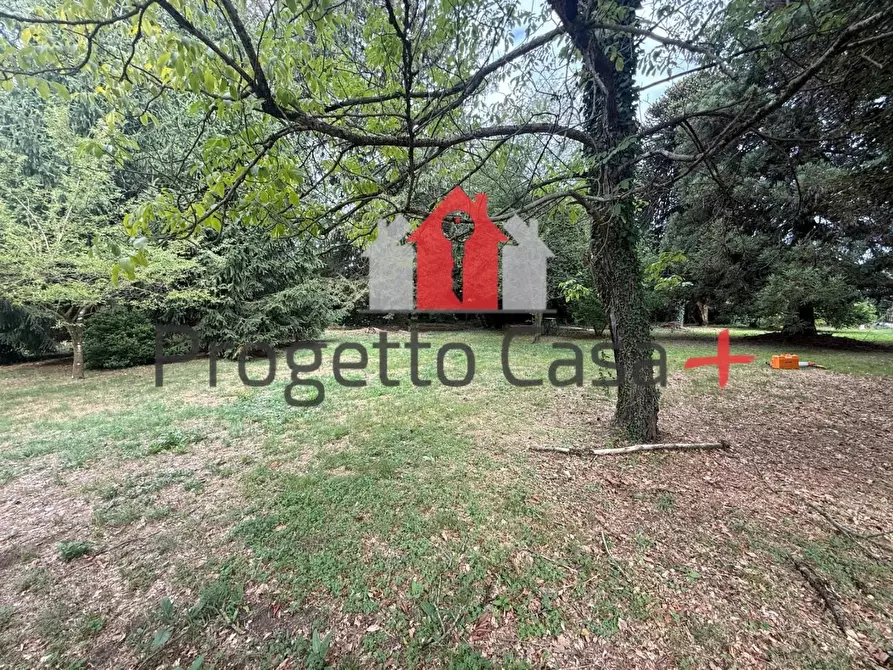 Immagine 10 di Terreno residenziale in vendita  a Golasecca