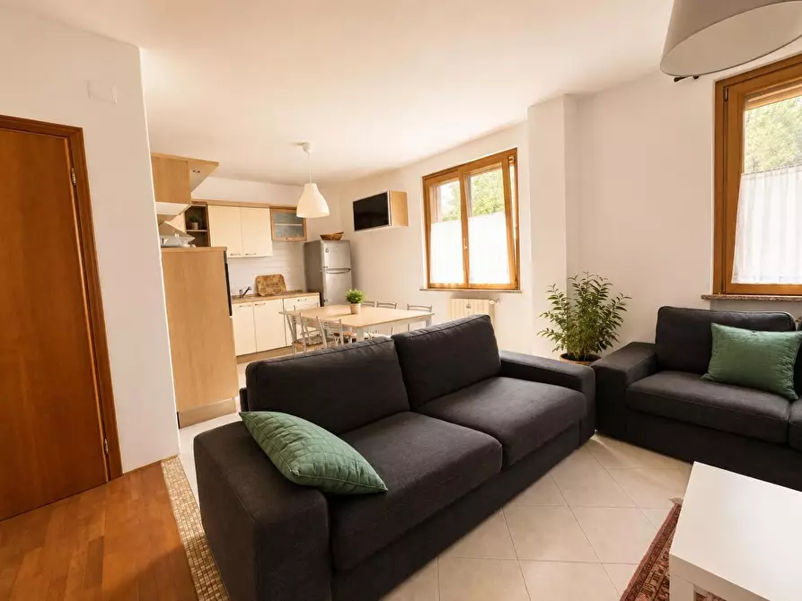 Immagine 10 di Villa in vendita  a Campiglia Marittima