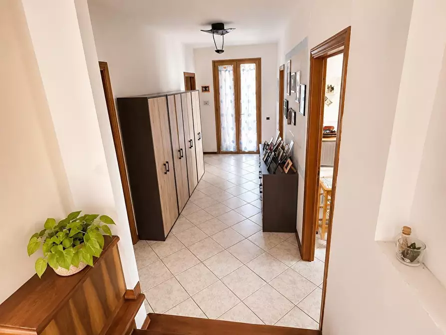 Immagine 4 di Villa in vendita  a Campiglia Marittima