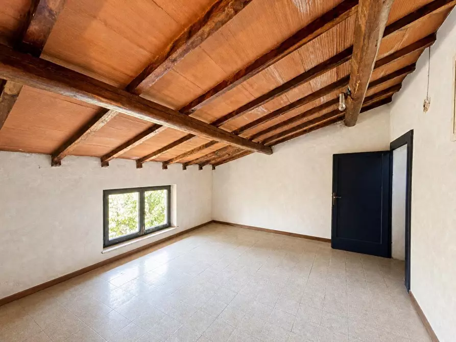 Immagine 35 di Villa in vendita  a Lucca
