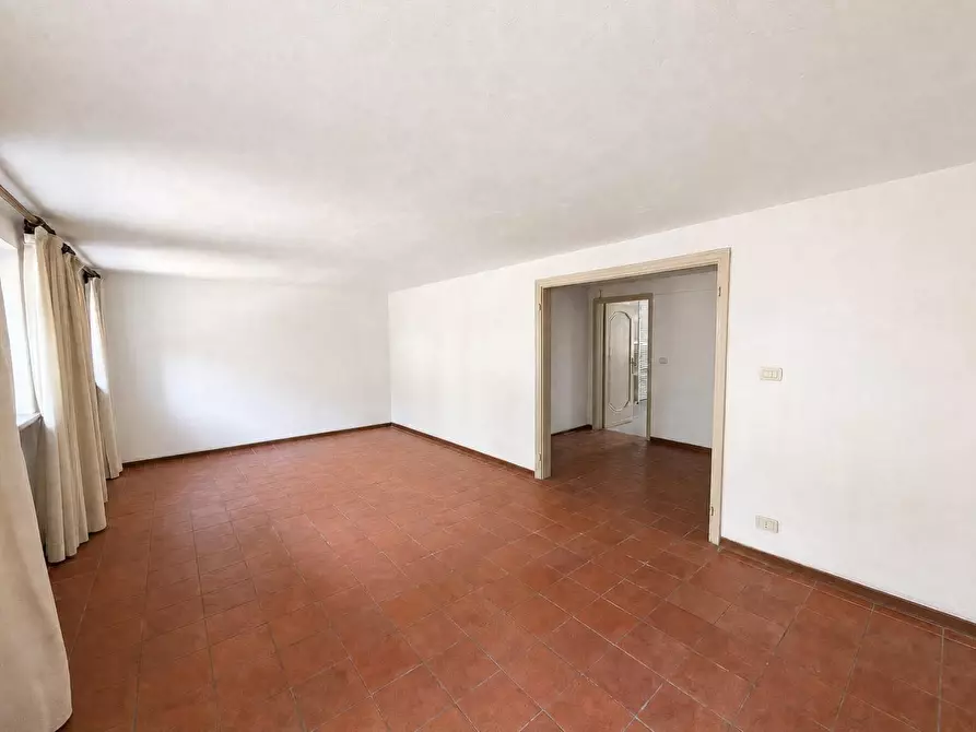 Immagine 27 di Villa in vendita  a Lucca