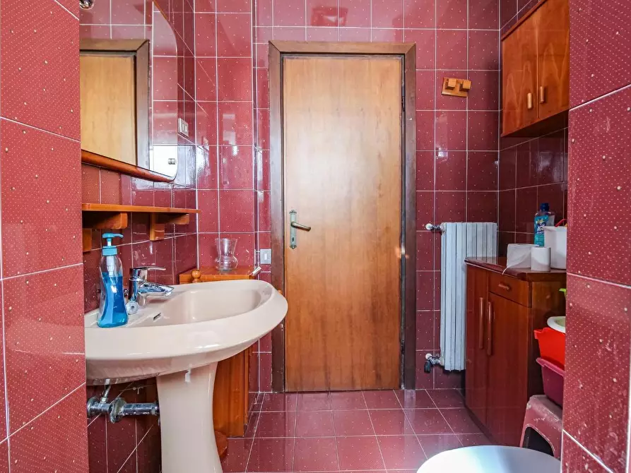 Immagine 22 di Appartamento in vendita  a Pisa