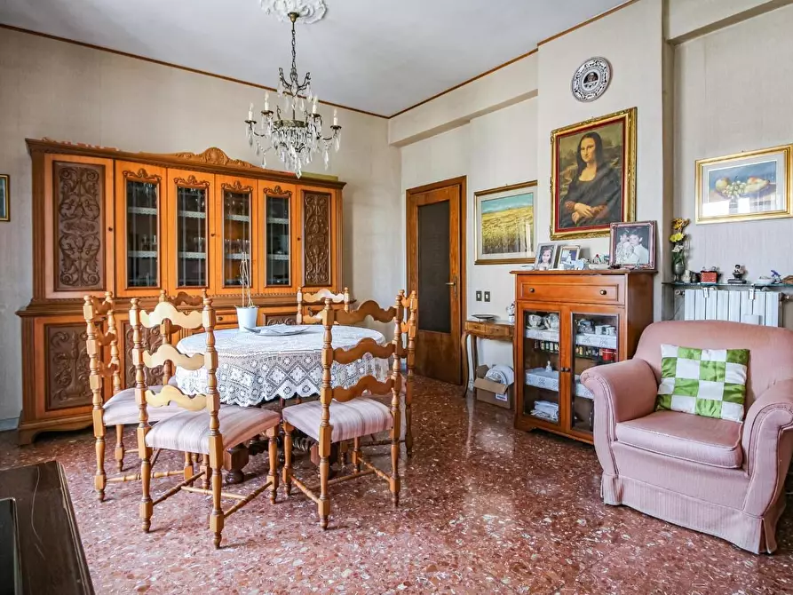 Immagine 8 di Appartamento in vendita  a Pisa