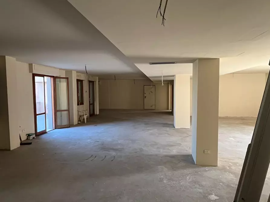 Immagine 6 di Ufficio in vendita  a Pontedera