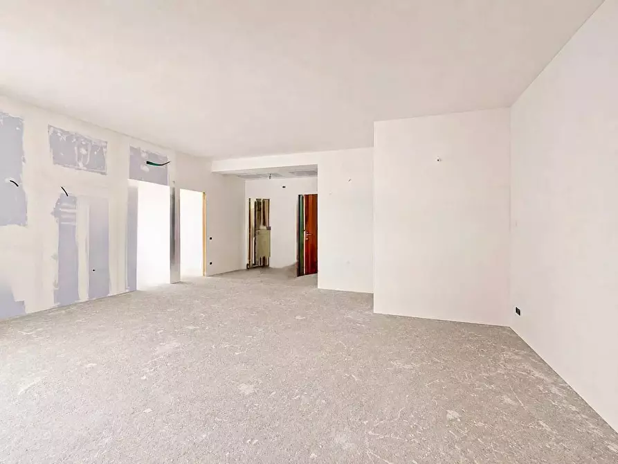 Immagine 2 di Appartamento in vendita  a Pisa