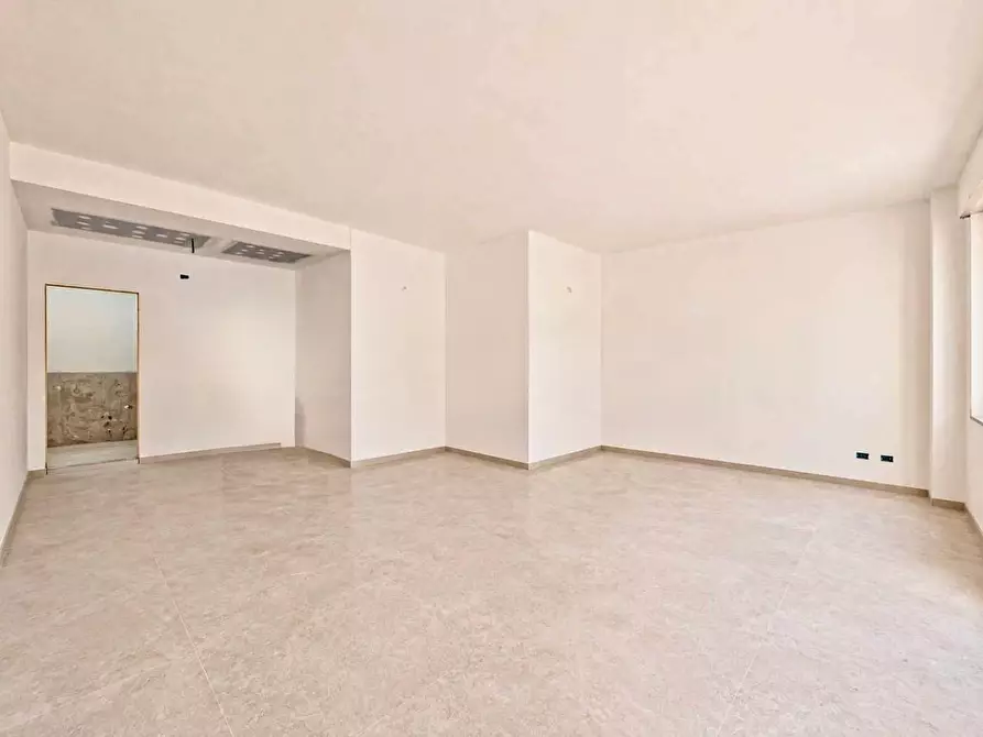 Immagine 3 di Appartamento in vendita  a Pisa