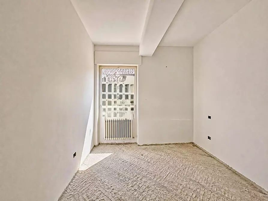 Immagine 12 di Appartamento in vendita  a Pisa