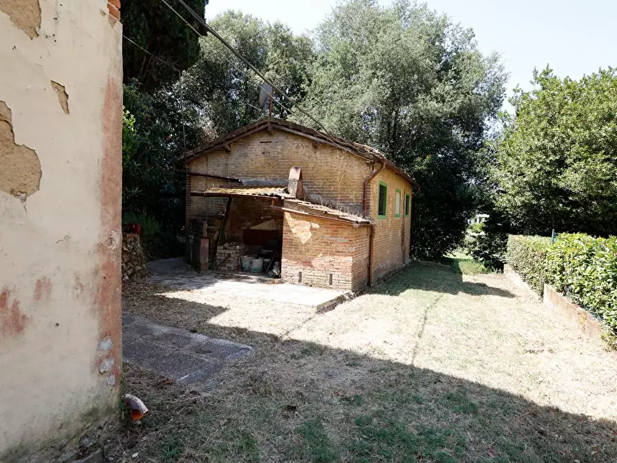 Immagine 50 di Porzione di casa in vendita  a Collesalvetti