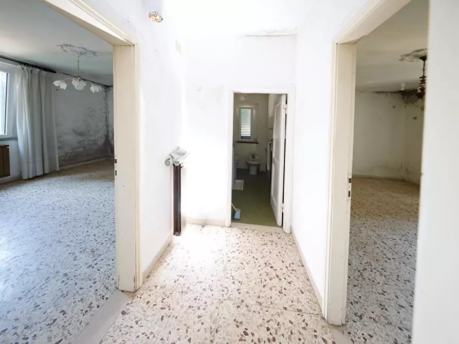 Immagine 35 di Porzione di casa in vendita  a Collesalvetti