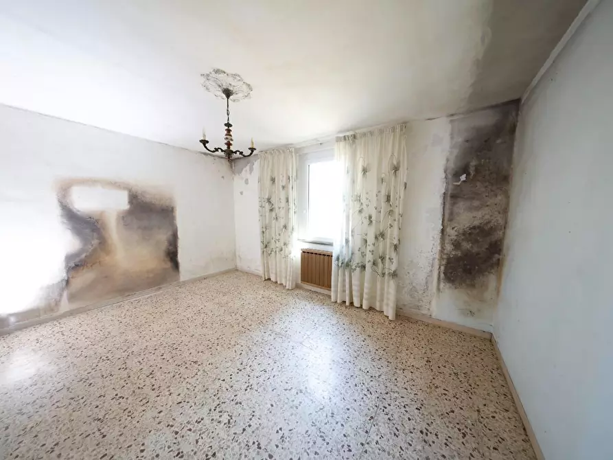 Immagine 31 di Porzione di casa in vendita  a Collesalvetti