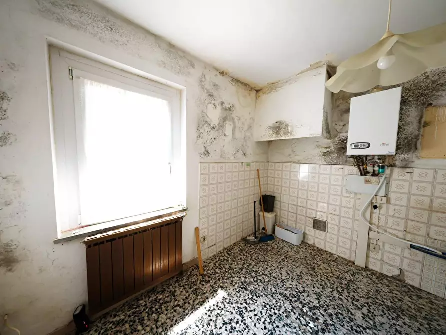 Immagine 26 di Porzione di casa in vendita  a Collesalvetti