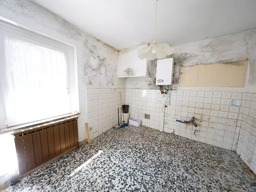 Immagine 22 di Porzione di casa in vendita  a Collesalvetti