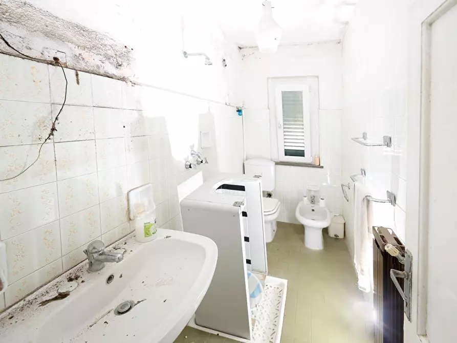 Immagine 32 di Porzione di casa in vendita  a Collesalvetti