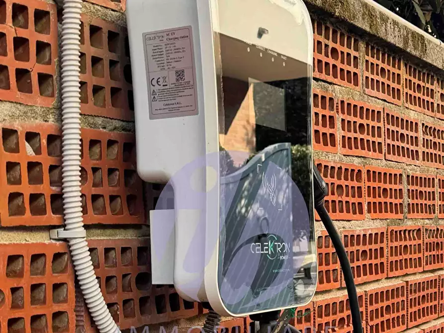Immagine 27 di Casa bifamiliare in vendita  a Pietrasanta
