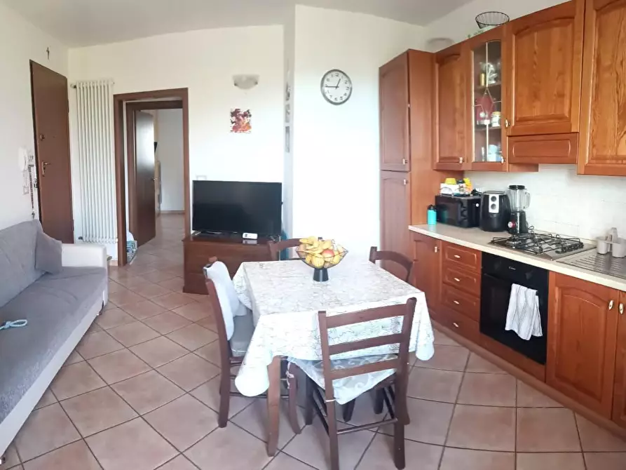 Immagine 2 di Appartamento in vendita  a Cascina