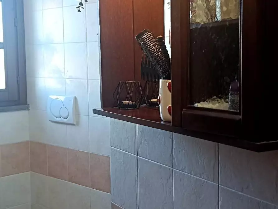 Immagine 16 di Appartamento in vendita  a Cascina