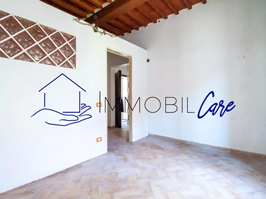 Immagine 4 di Appartamento in vendita  a Livorno