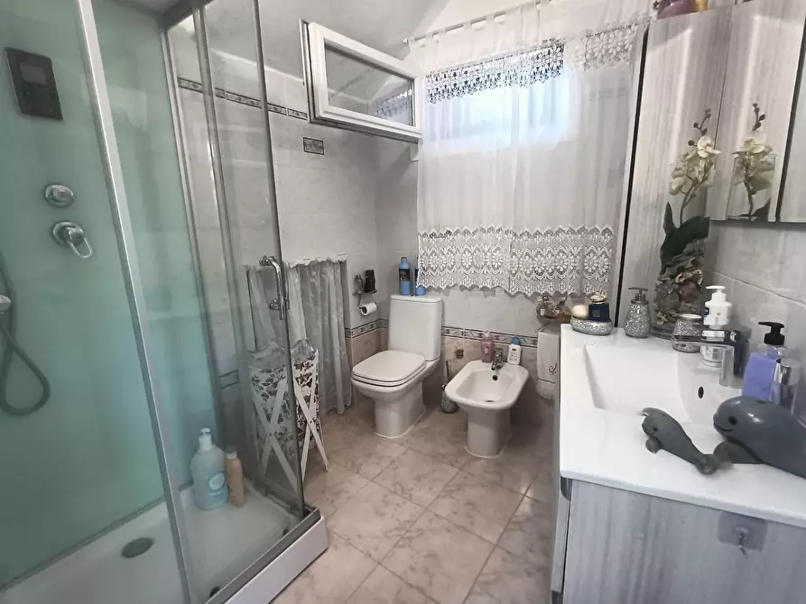 Immagine 10 di Casa semindipendente in vendita  a Carrara
