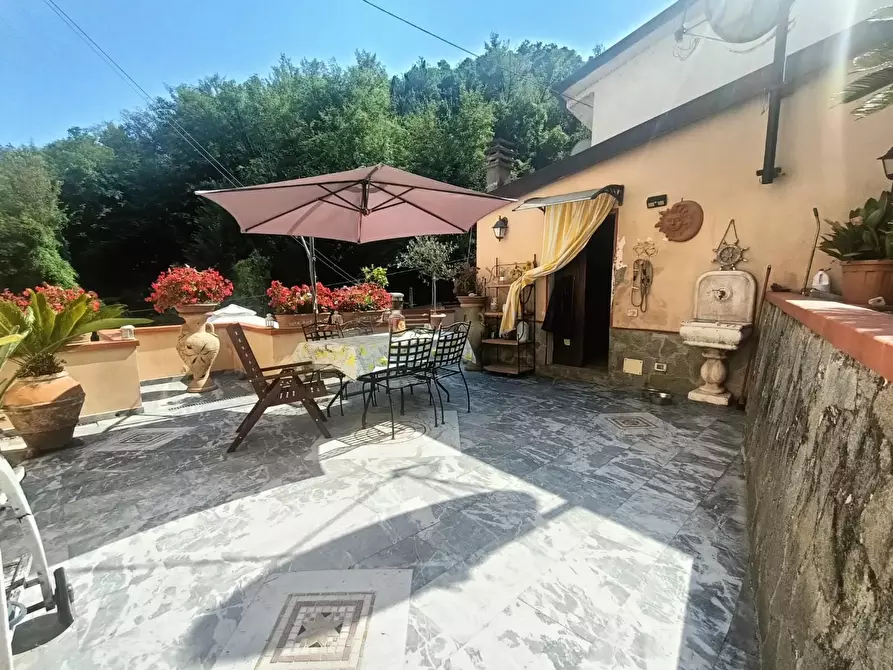 Immagine 16 di Casa semindipendente in vendita  a Carrara