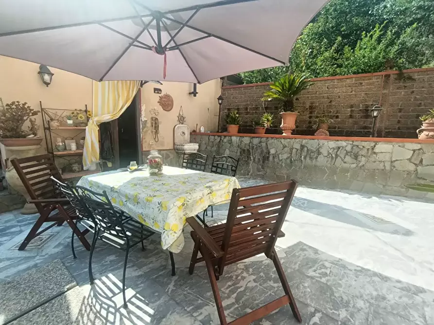 Immagine 19 di Casa semindipendente in vendita  a Carrara