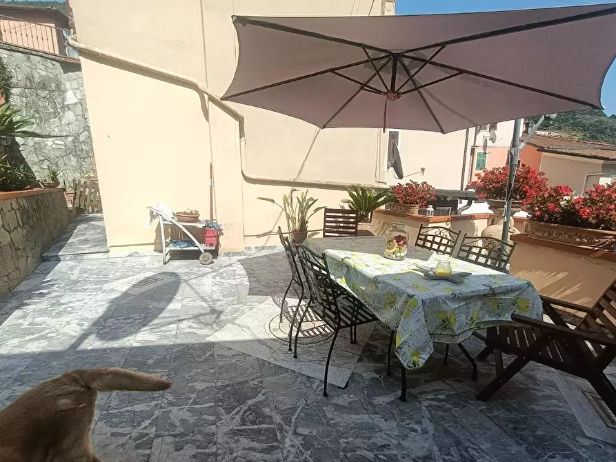 Immagine 18 di Casa semindipendente in vendita  a Carrara