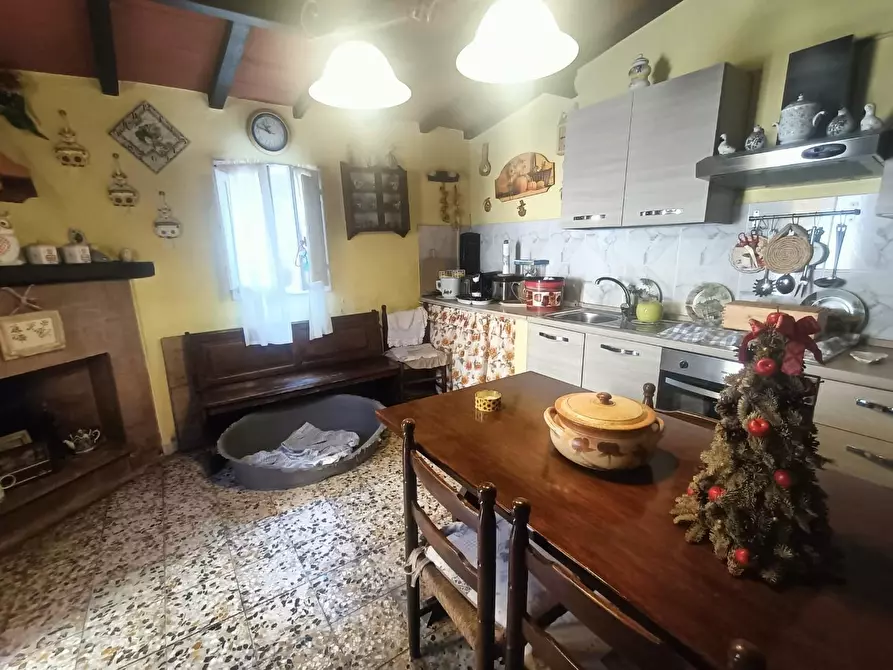 Immagine 20 di Casa semindipendente in vendita  a Carrara