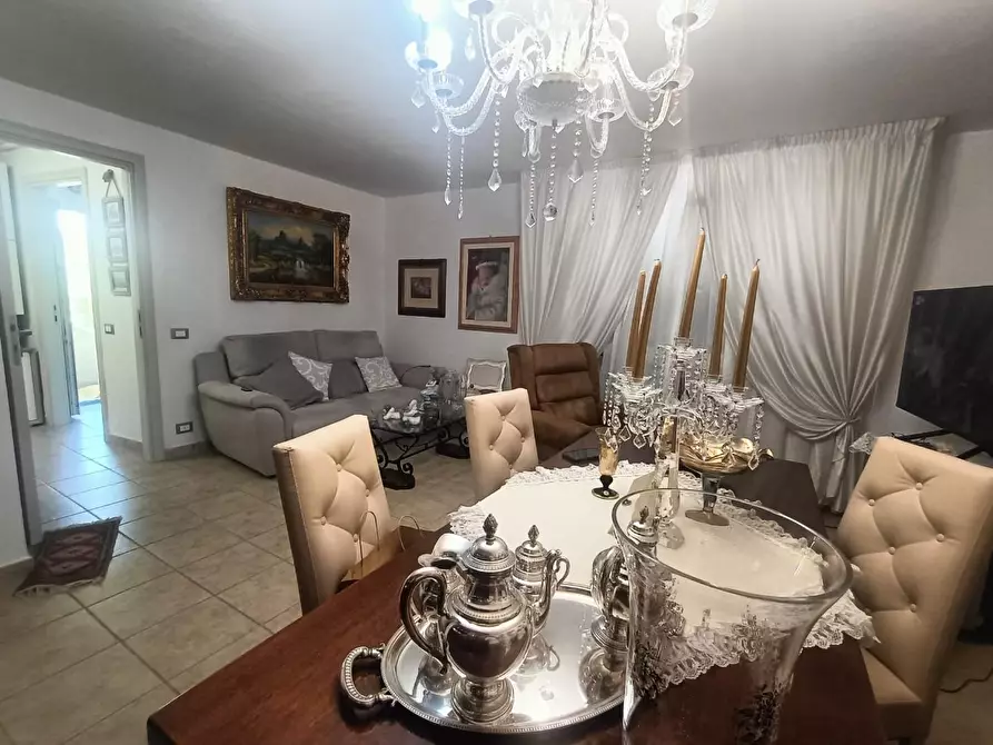 Immagine 2 di Casa semindipendente in vendita  a Carrara