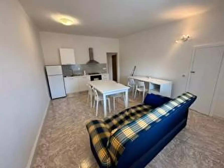 Immagine 5 di Appartamento in affitto  a Pisa