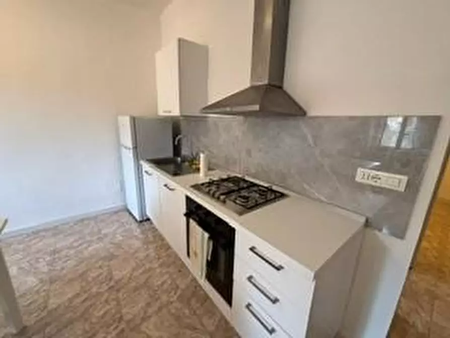 Immagine 6 di Appartamento in affitto  a Pisa