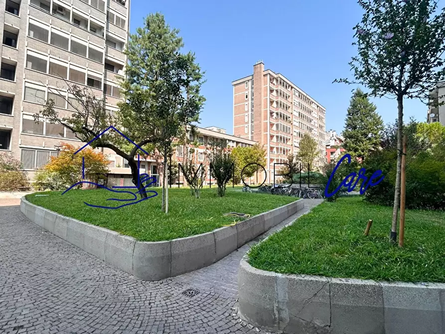 Immagine 1 di Appartamento in vendita  a Milano