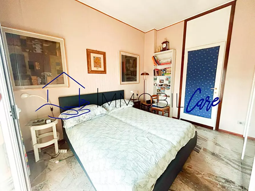 Immagine 10 di Appartamento in vendita  a Milano