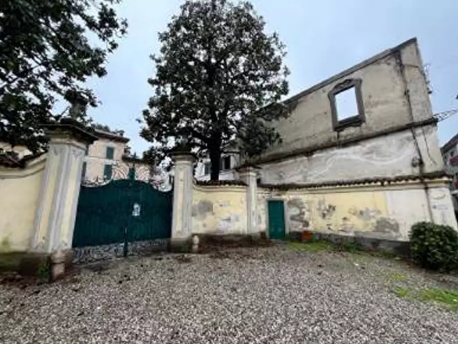 Immagine 2 di Casa colonica in vendita  a Sedriano