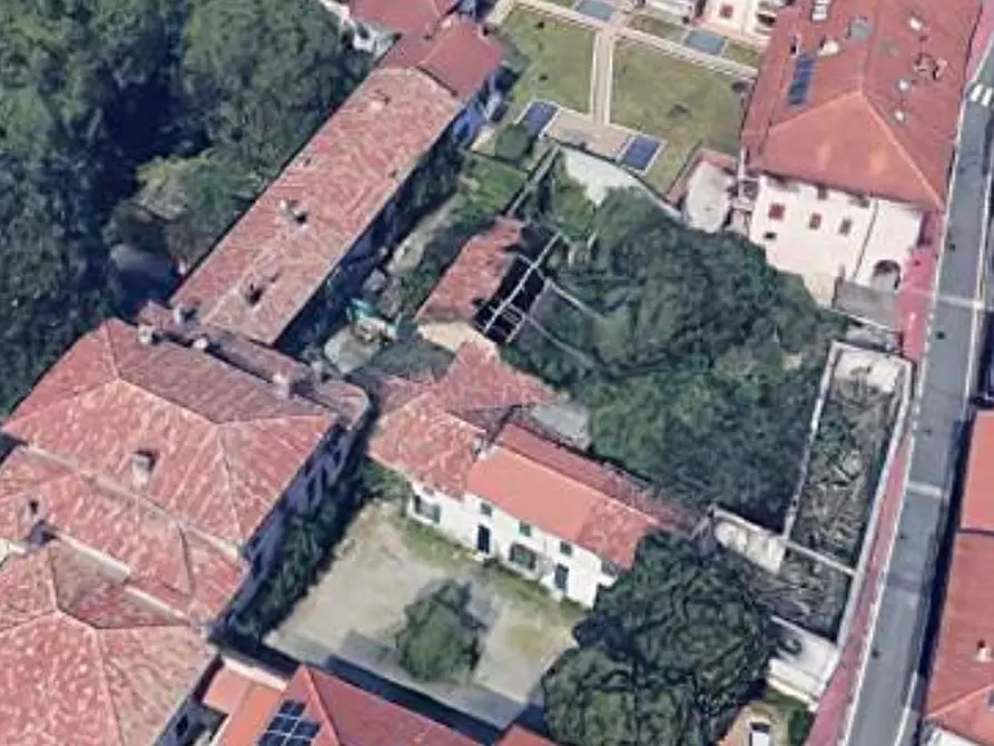 Immagine 1 di Casa colonica in vendita  a Sedriano